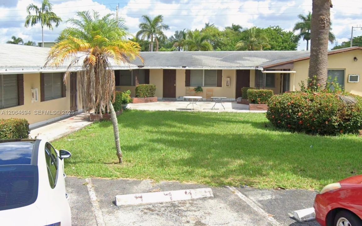 For Rent: $1,200 (0 beds, 1 baths, 3788 Square Feet)