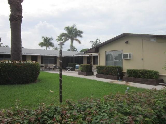 For Rent: $1,200 (0 beds, 1 baths, 3788 Square Feet)