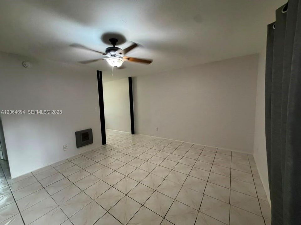 For Rent: $1,200 (0 beds, 1 baths, 3788 Square Feet)