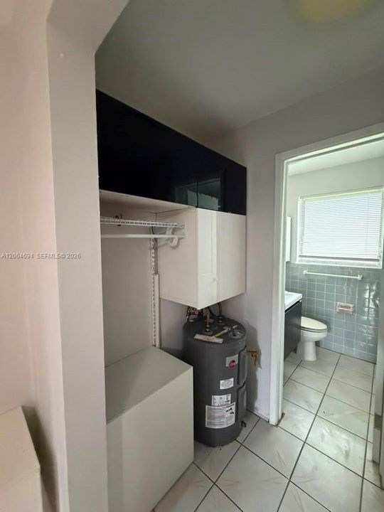 For Rent: $1,200 (0 beds, 1 baths, 3788 Square Feet)