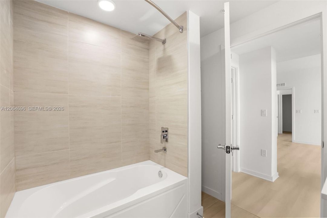 На продажу: $333,900 (3 спален, 2 ванн, 0 Квадратных фут)