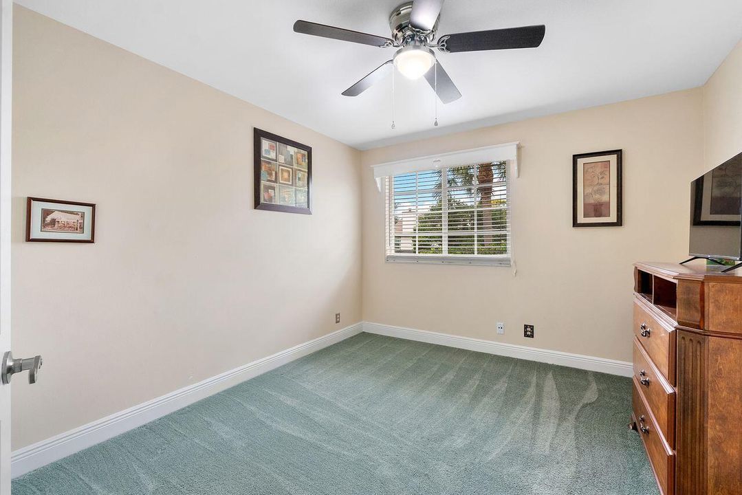 2nd Bedroom Upstairs
