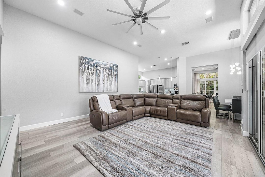 019-6152Northwest121stAvenue-CoralSpring