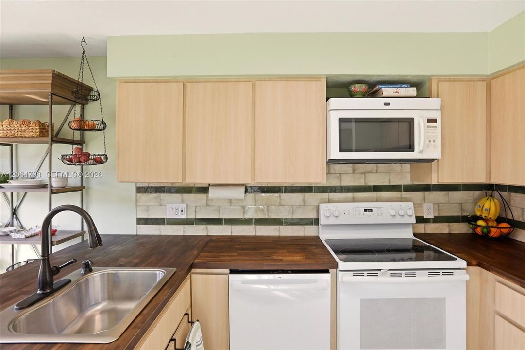 For Sale: $235,000 (2 beds, 1 baths, 0 Square Feet)