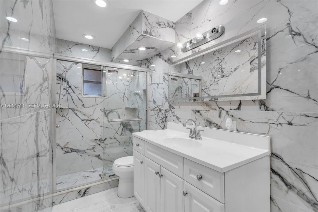 Activo con contrato: $129,000 (2 camas, 1 baños, 920 Pies cuadrados)