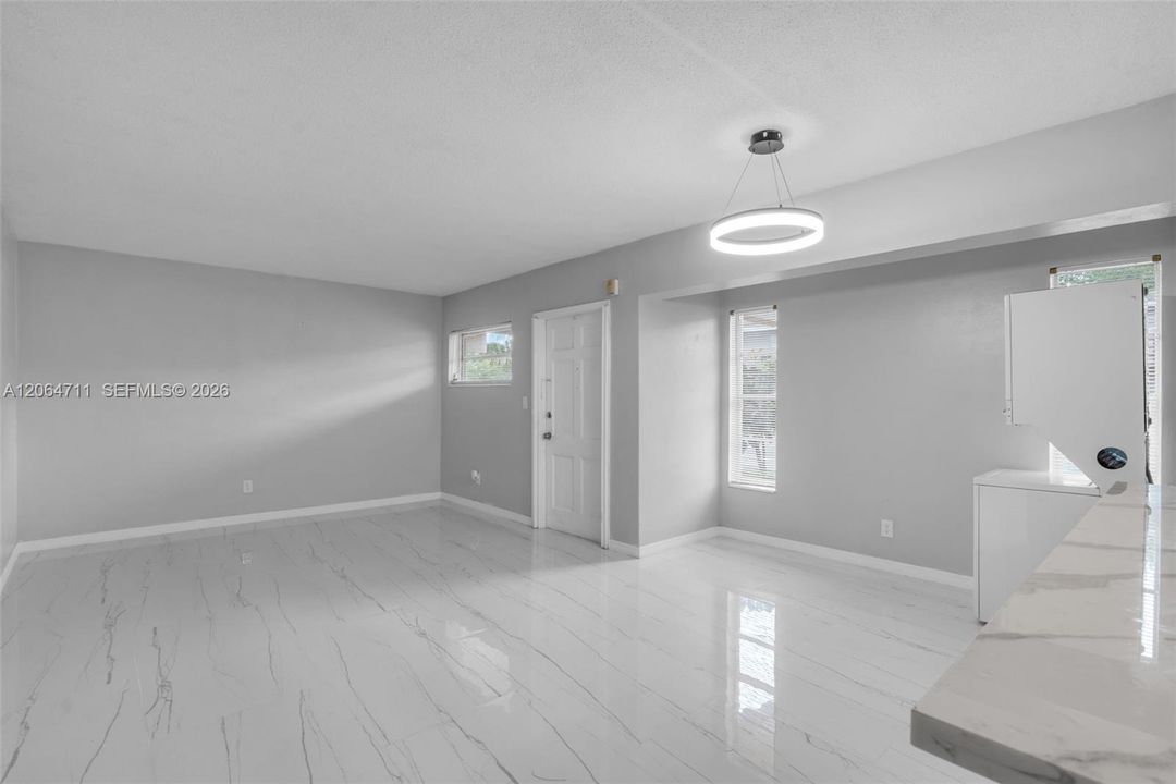 Activo con contrato: $129,000 (2 camas, 1 baños, 920 Pies cuadrados)