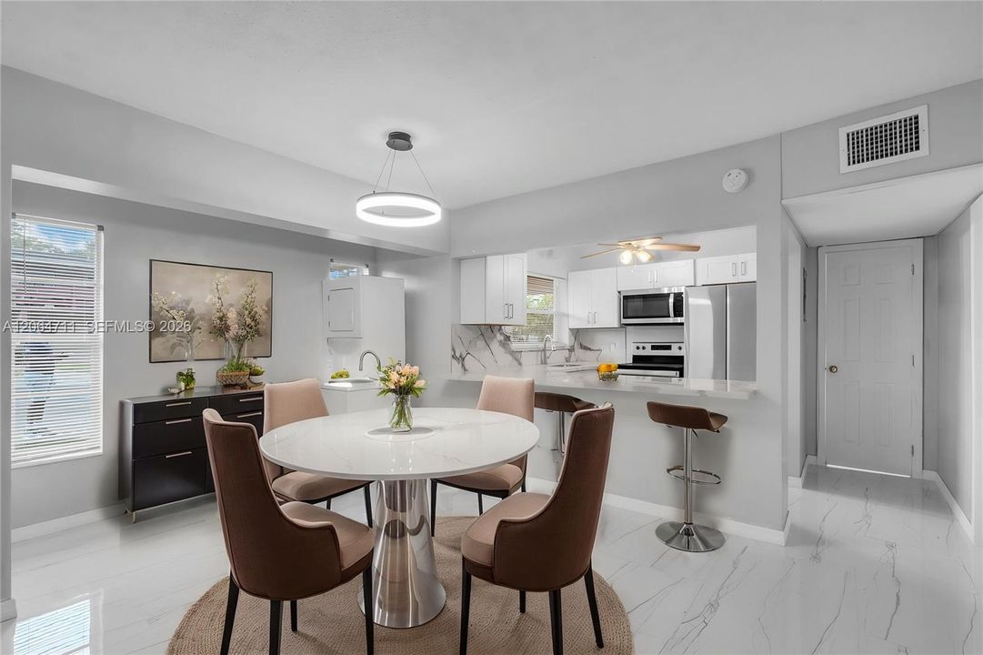 Activo con contrato: $129,000 (2 camas, 1 baños, 920 Pies cuadrados)