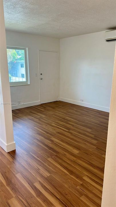 For Rent: $1,500 (1 beds, 1 baths, 551 Square Feet)