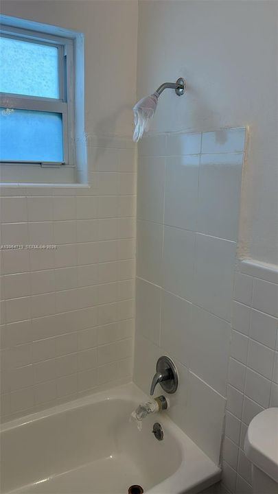 For Rent: $1,500 (1 beds, 1 baths, 551 Square Feet)