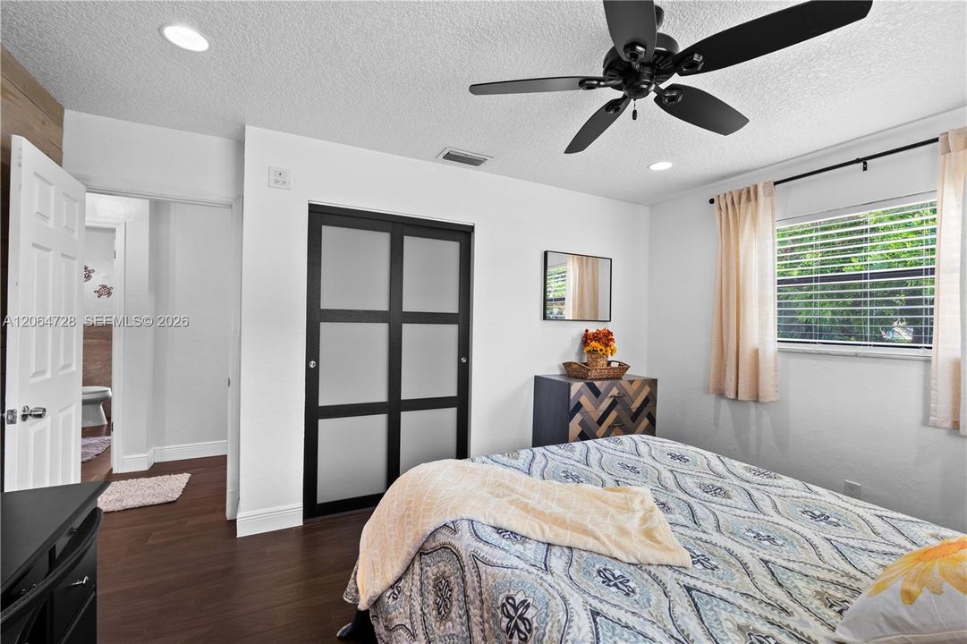 Active With Contract: $799,000 (4 beds, 2 baths, 2098 Square Feet)