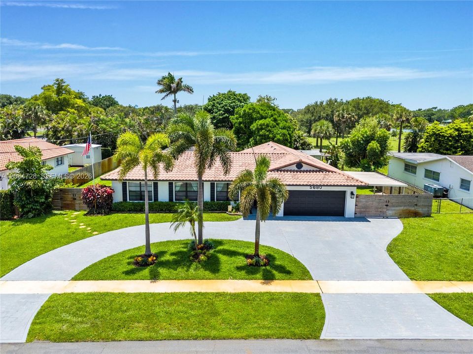 Active With Contract: $799,000 (4 beds, 2 baths, 2098 Square Feet)