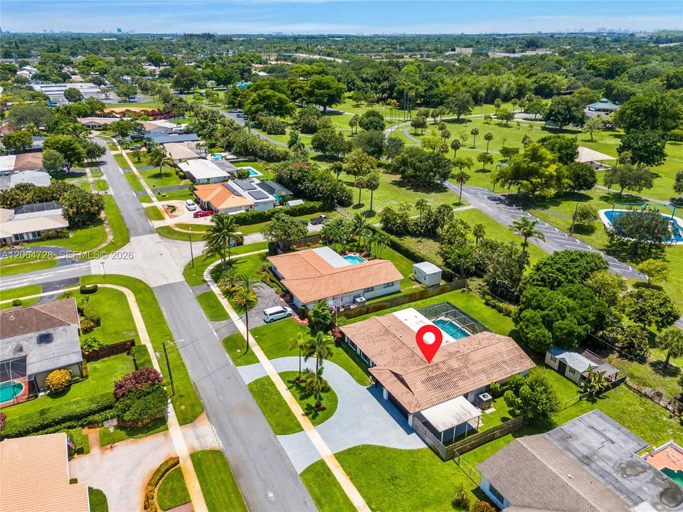 Active With Contract: $799,000 (4 beds, 2 baths, 2098 Square Feet)