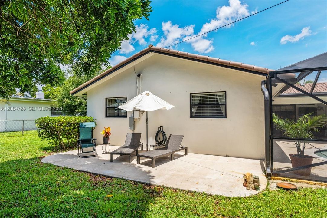 Active With Contract: $799,000 (4 beds, 2 baths, 2098 Square Feet)