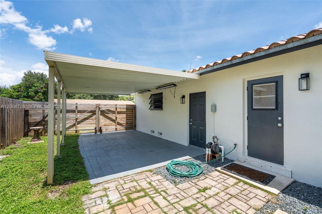 Active With Contract: $799,000 (4 beds, 2 baths, 2098 Square Feet)