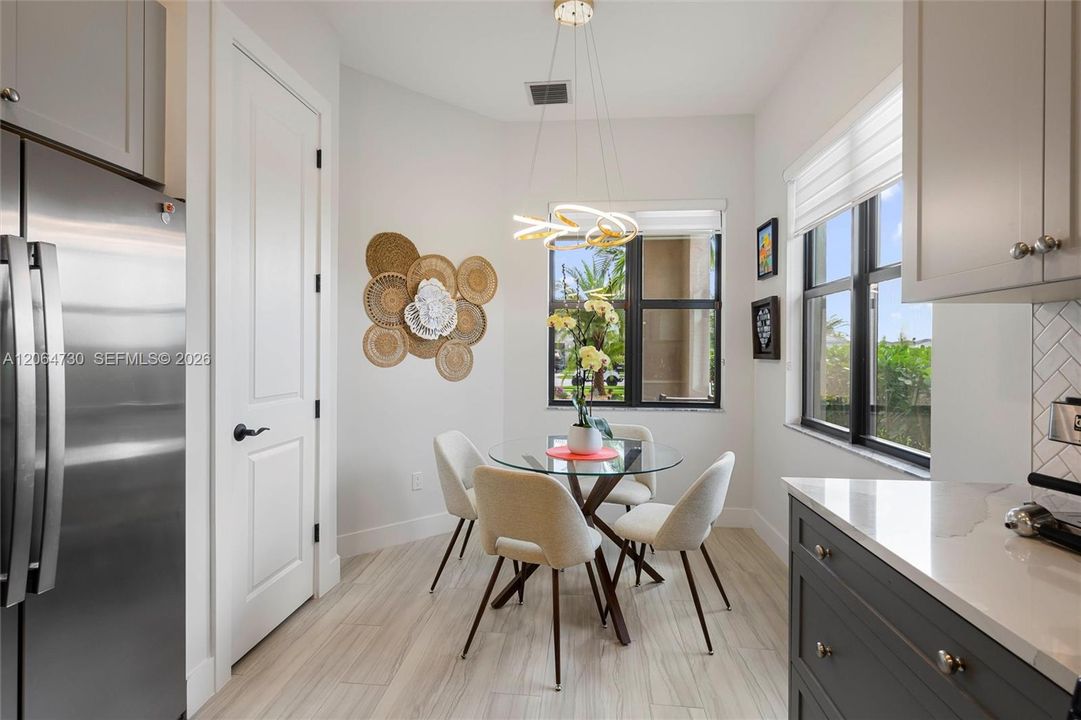 For Sale: $590,000 (3 beds, 2 baths, 1677 Square Feet)