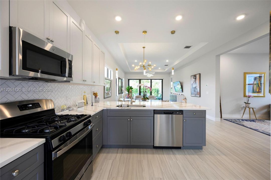 For Sale: $590,000 (3 beds, 2 baths, 1677 Square Feet)
