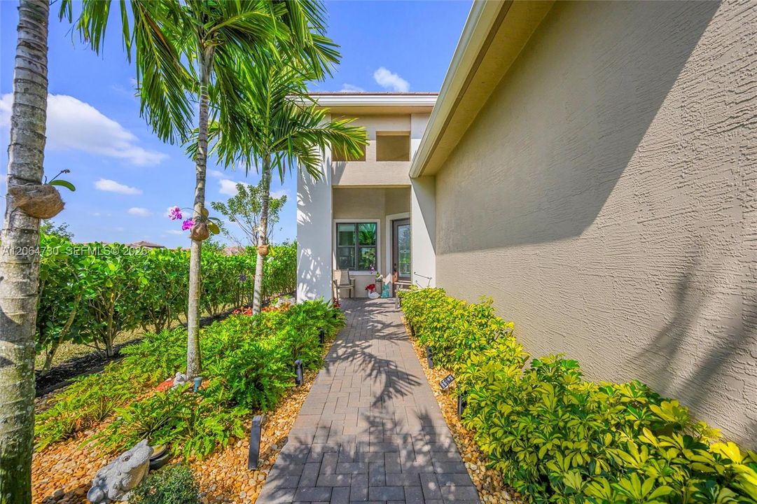For Sale: $590,000 (3 beds, 2 baths, 1677 Square Feet)