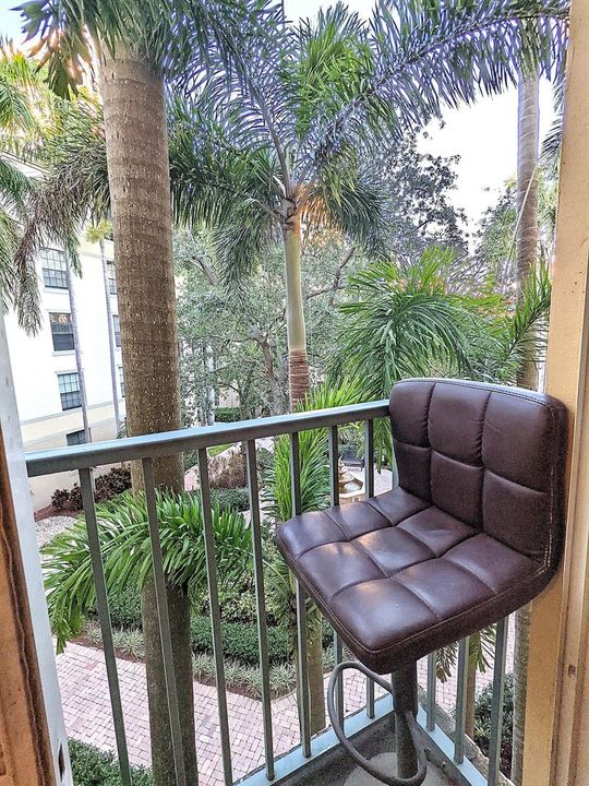 2a little Balcony