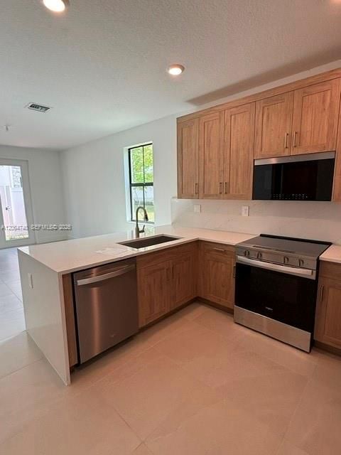 For Rent: $3,950 (4 beds, 3 baths, 0 Square Feet)