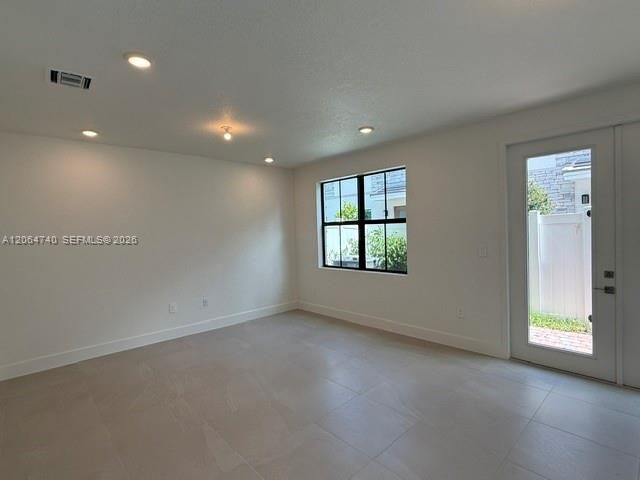 For Rent: $3,950 (4 beds, 3 baths, 0 Square Feet)