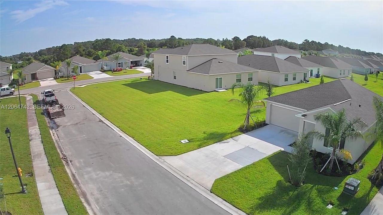 For Rent: $1,550 (2 beds, 1 baths, 1200 Square Feet)