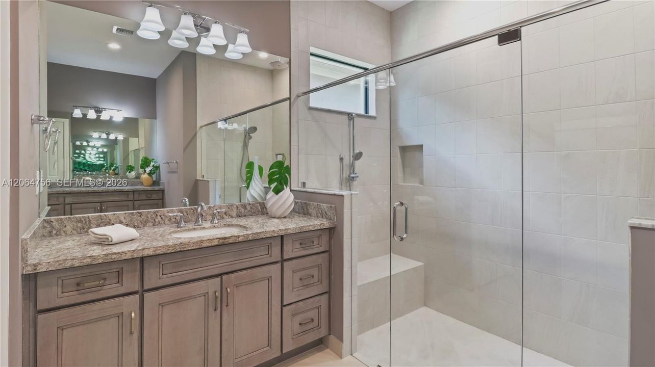 For Sale: $929,000 (3 beds, 2 baths, 2601 Square Feet)