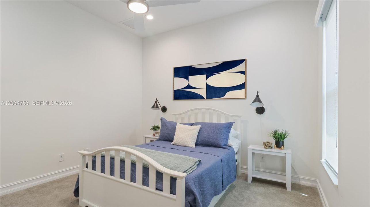 For Sale: $929,000 (3 beds, 2 baths, 2601 Square Feet)