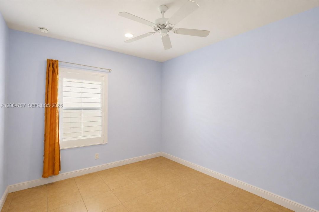 На продажу: $550,000 (3 спален, 2 ванн, 2234 Квадратных фут)