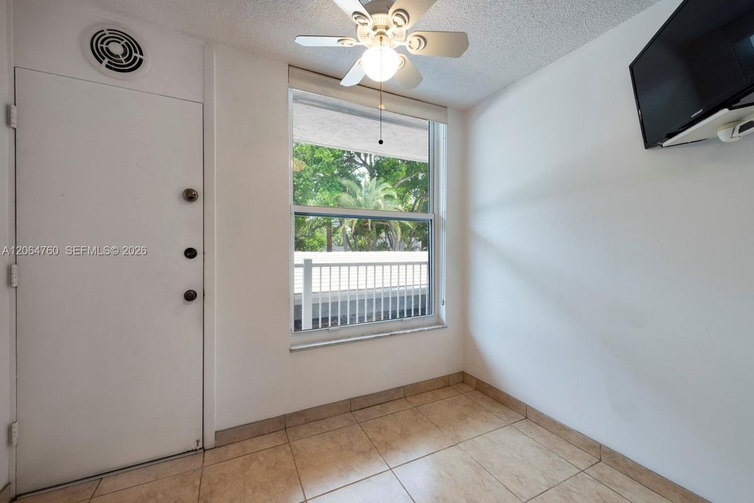 For Sale: $629,000 (2 beds, 2 baths, 1500 Square Feet)
