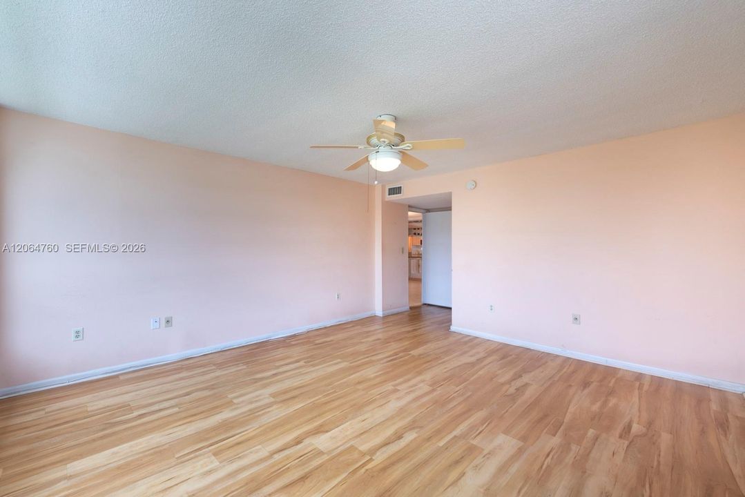 For Sale: $629,000 (2 beds, 2 baths, 1500 Square Feet)