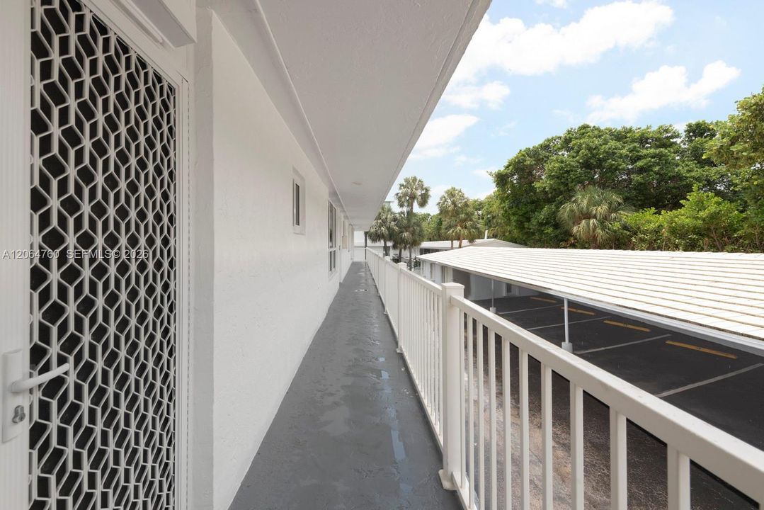 For Sale: $629,000 (2 beds, 2 baths, 1500 Square Feet)
