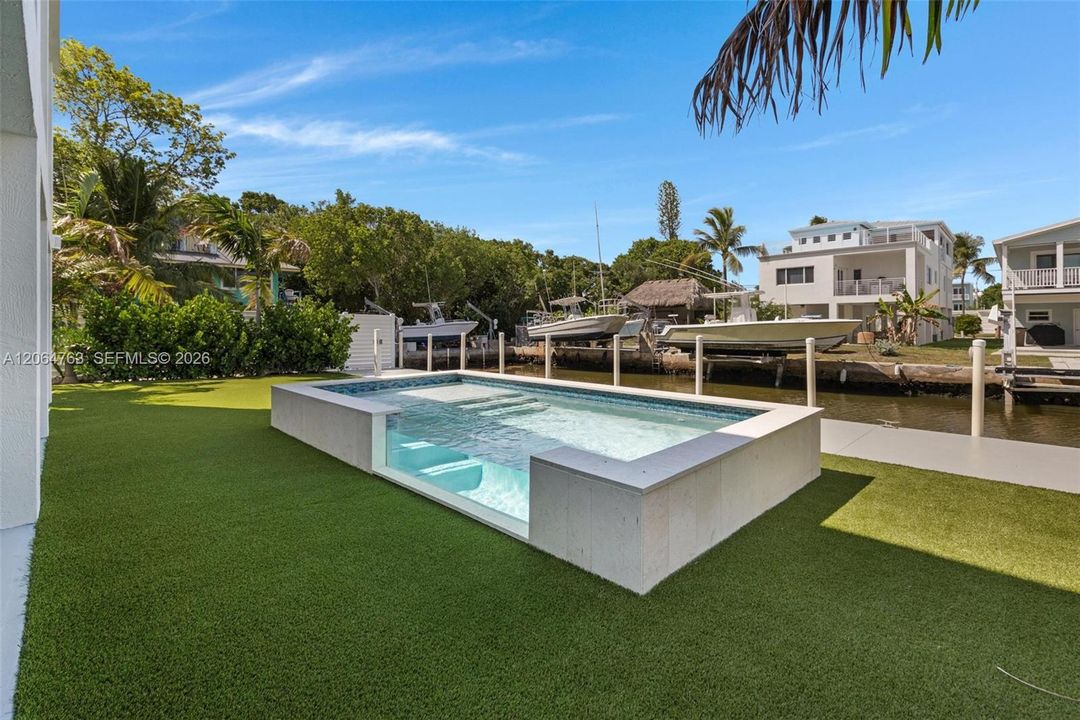 For Sale: $2,950,000 (4 beds, 4 baths, 3900 Square Feet)
