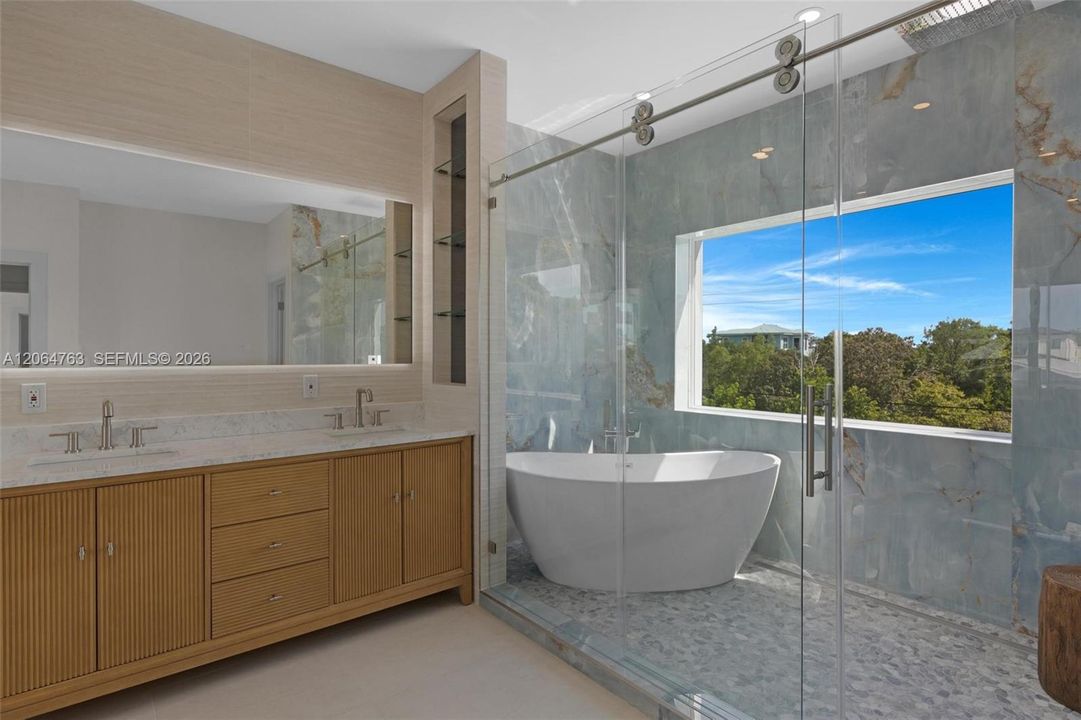 For Sale: $2,950,000 (4 beds, 4 baths, 3900 Square Feet)