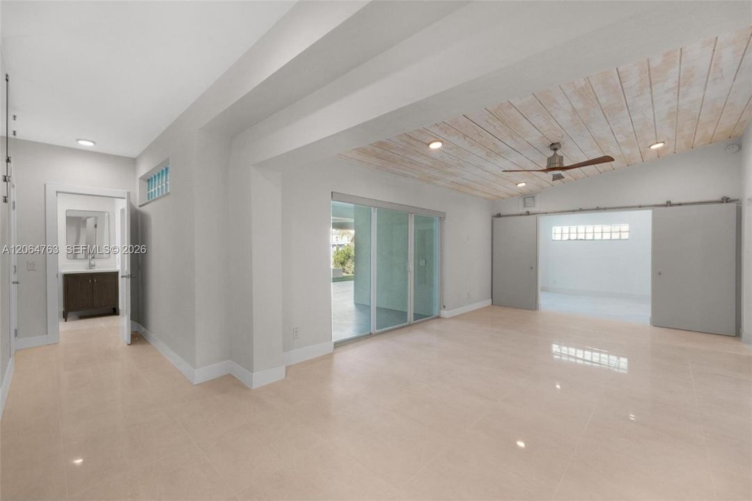 For Sale: $2,950,000 (4 beds, 4 baths, 3900 Square Feet)