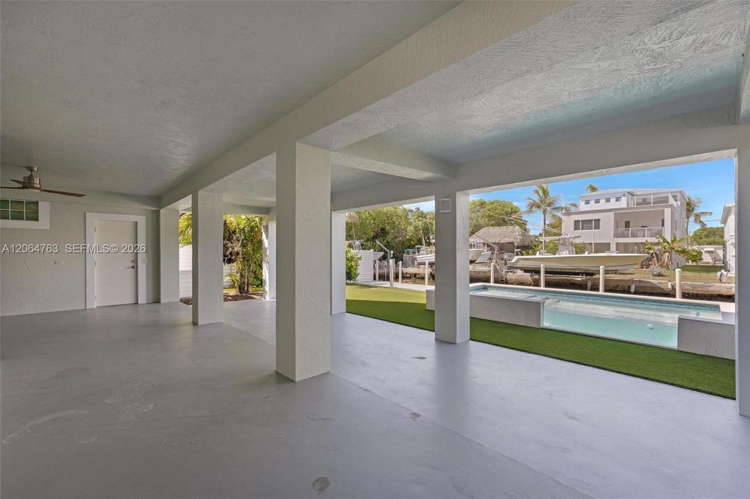 For Sale: $2,950,000 (4 beds, 4 baths, 3900 Square Feet)