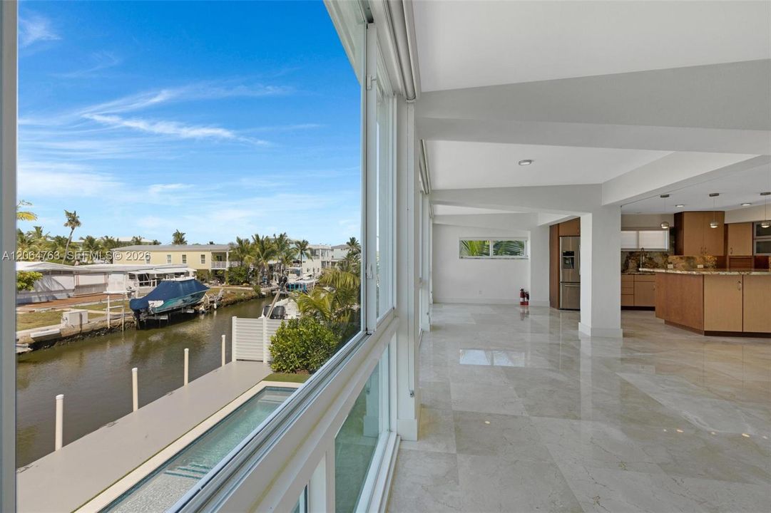 For Sale: $2,950,000 (4 beds, 4 baths, 3900 Square Feet)