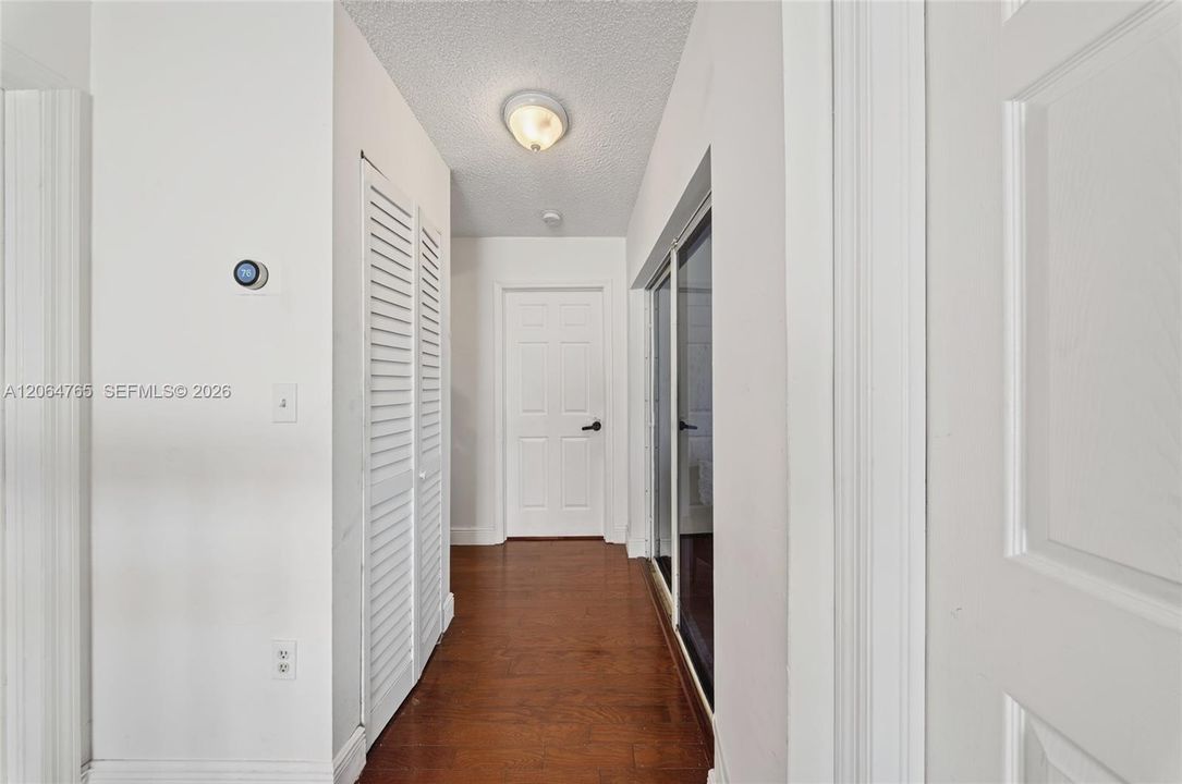 For Sale: $669,000 (3 beds, 3 baths, 1654 Square Feet)