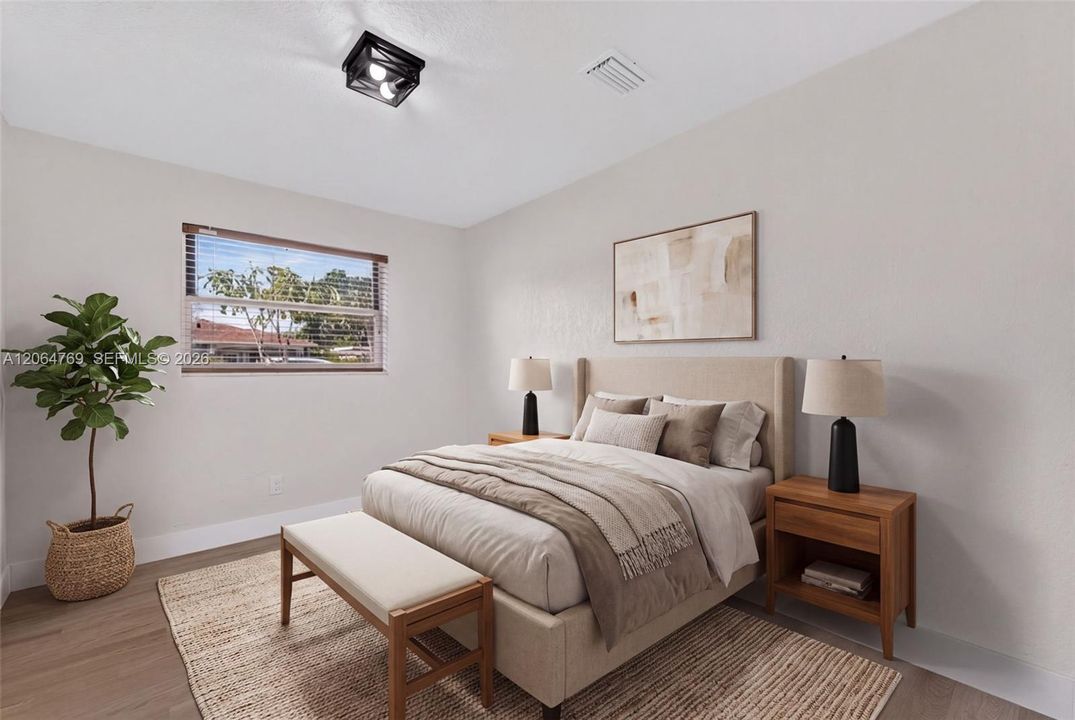 For Sale: $425,000 (3 beds, 1 baths, 900 Square Feet)