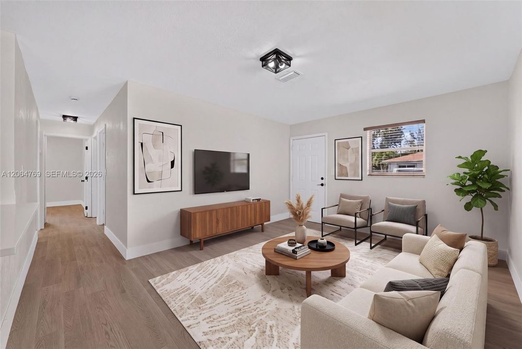 For Sale: $425,000 (3 beds, 1 baths, 900 Square Feet)