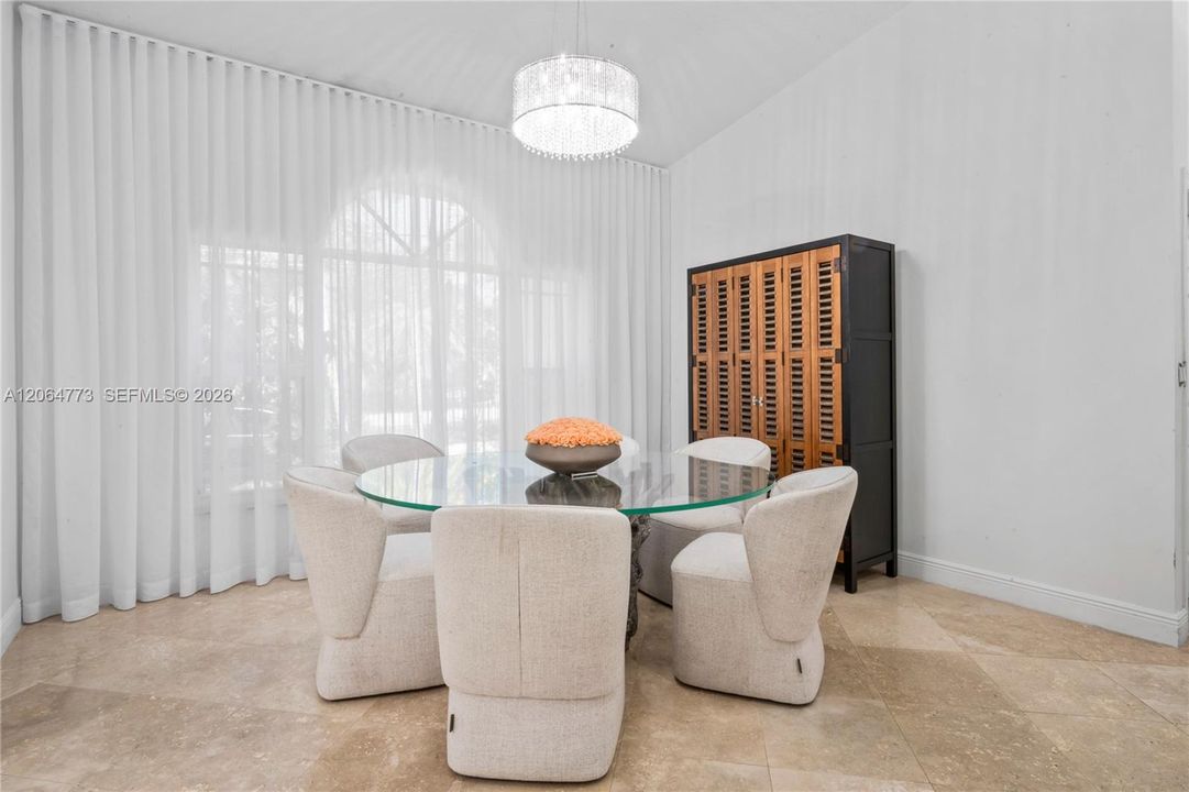 For Sale: $2,530,000 (5 beds, 4 baths, 3483 Square Feet)