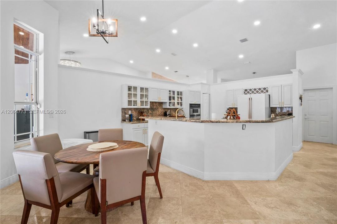 For Sale: $2,530,000 (5 beds, 4 baths, 3483 Square Feet)