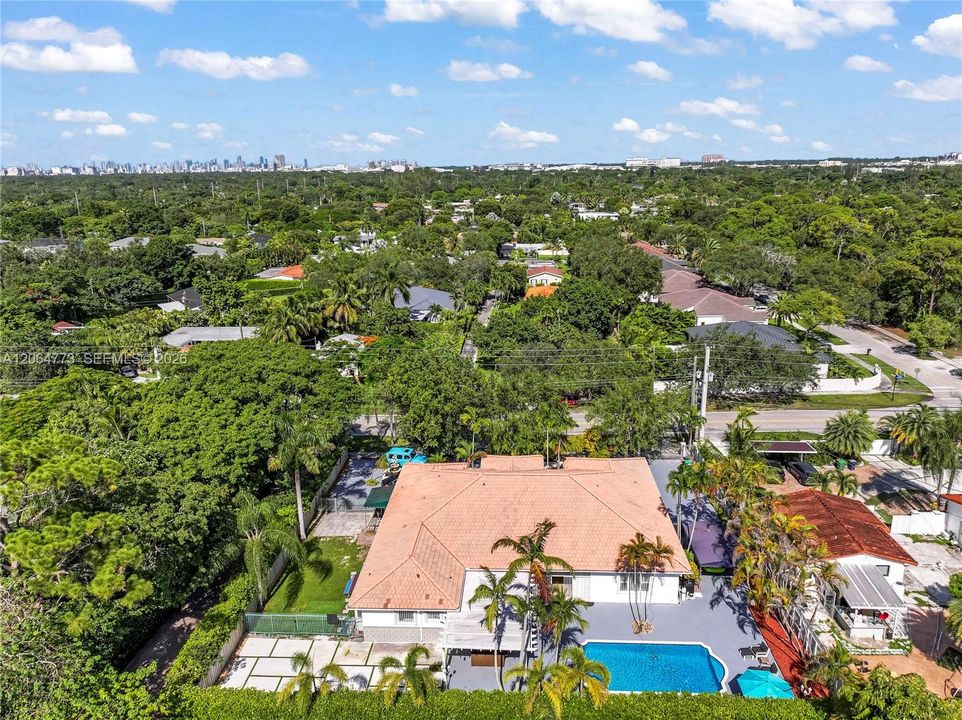 For Sale: $2,530,000 (5 beds, 4 baths, 3483 Square Feet)