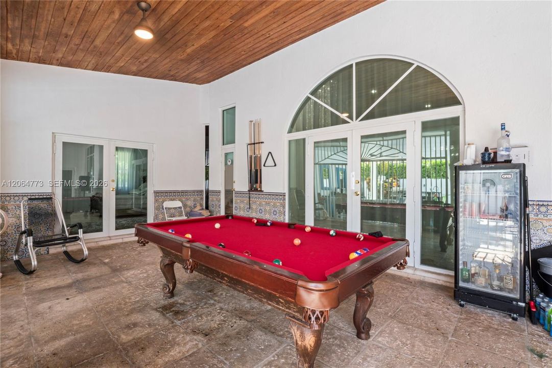 For Sale: $2,530,000 (5 beds, 4 baths, 3483 Square Feet)