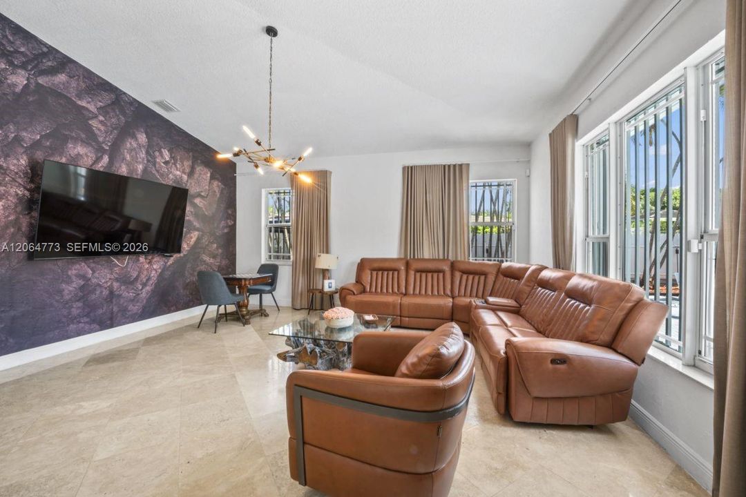 For Sale: $2,530,000 (5 beds, 4 baths, 3483 Square Feet)