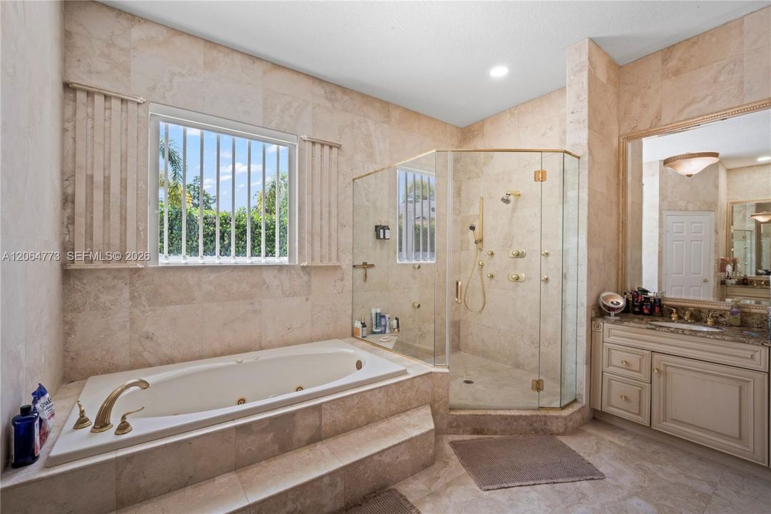 For Sale: $2,530,000 (5 beds, 4 baths, 3483 Square Feet)