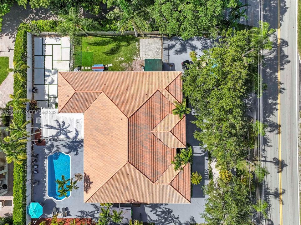 For Sale: $2,530,000 (5 beds, 4 baths, 3483 Square Feet)