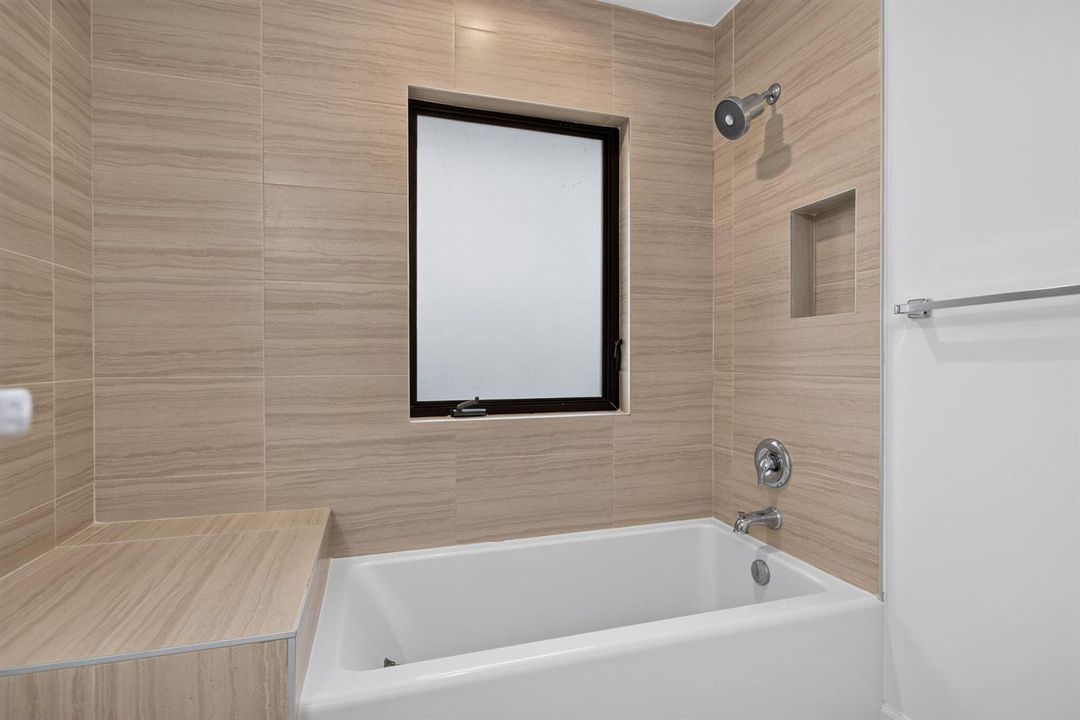 25-web-or-mls-444-3222