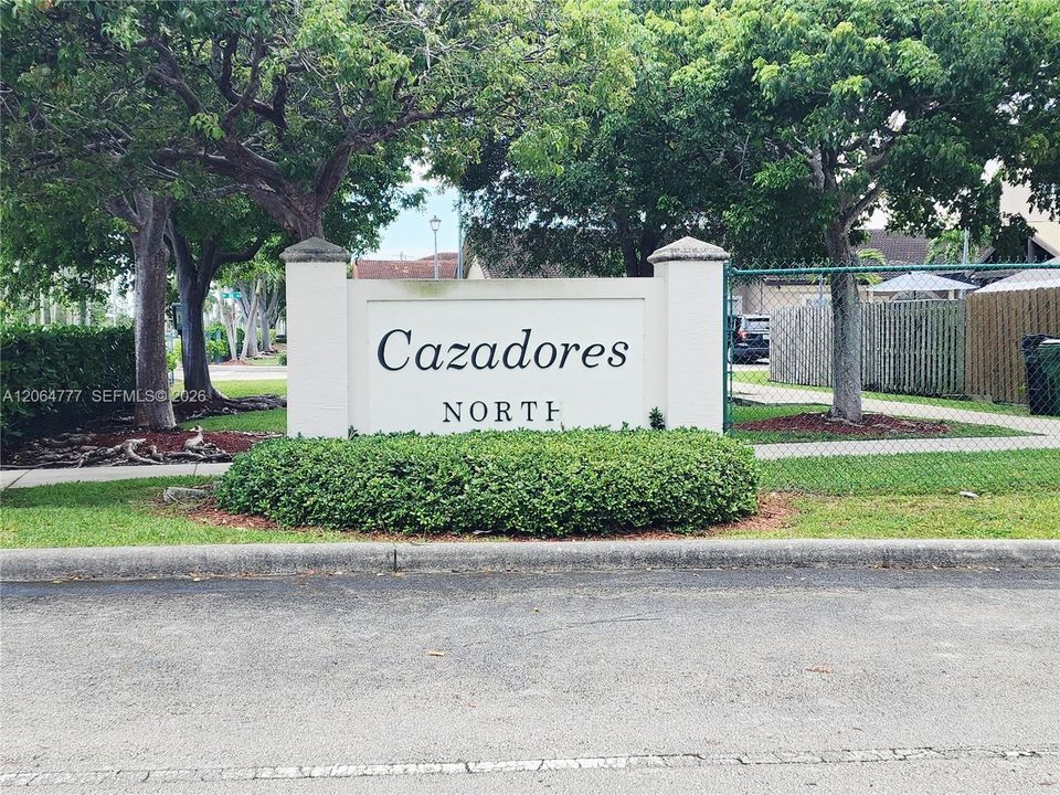 For Sale: $450,000 (3 beds, 2 baths, 1252 Square Feet)