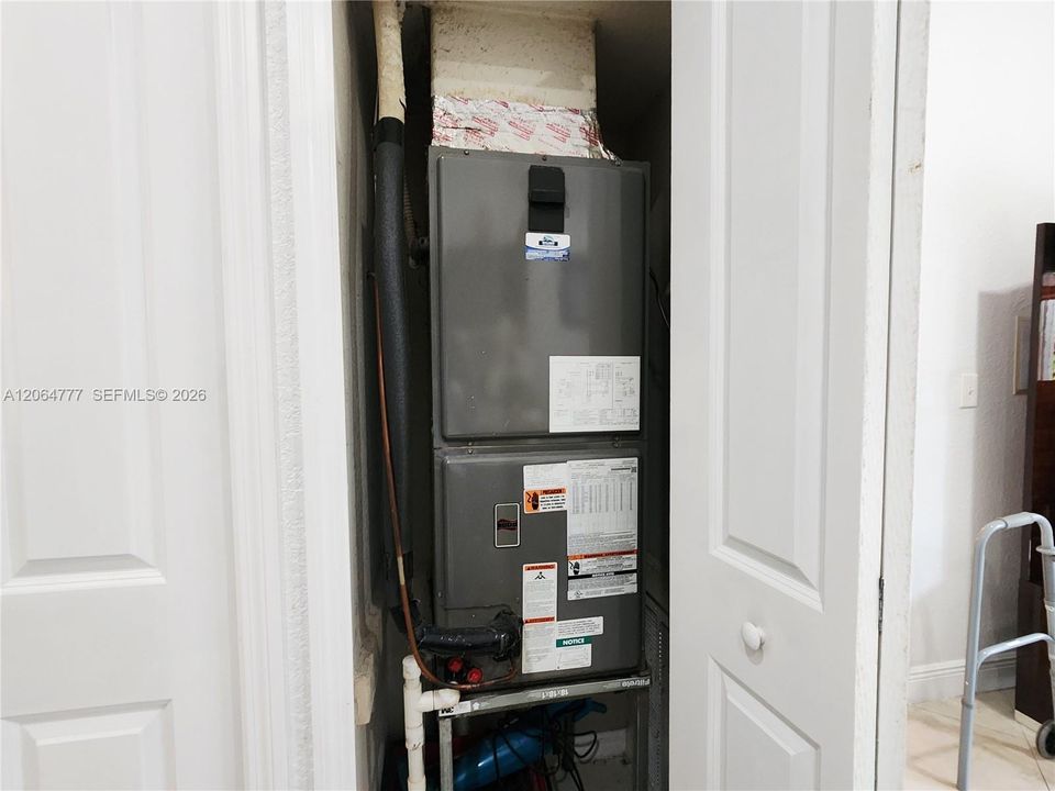 Good condition A/C unit