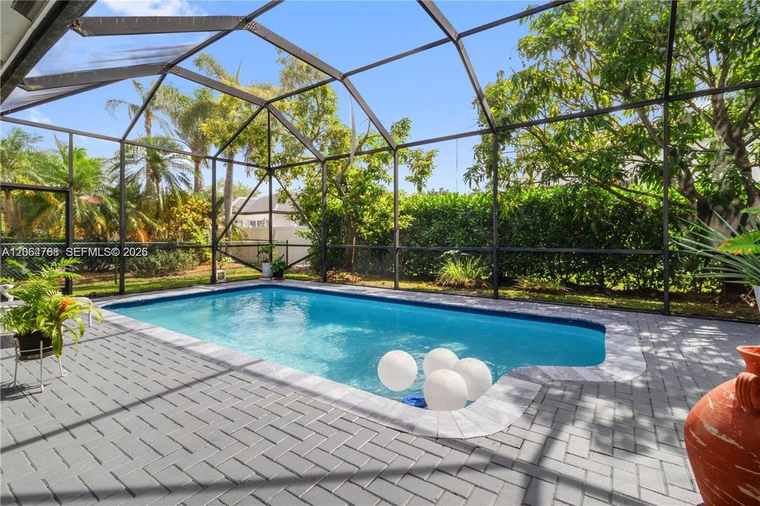For Rent: $6,599 (4 beds, 3 baths, 2873 Square Feet)